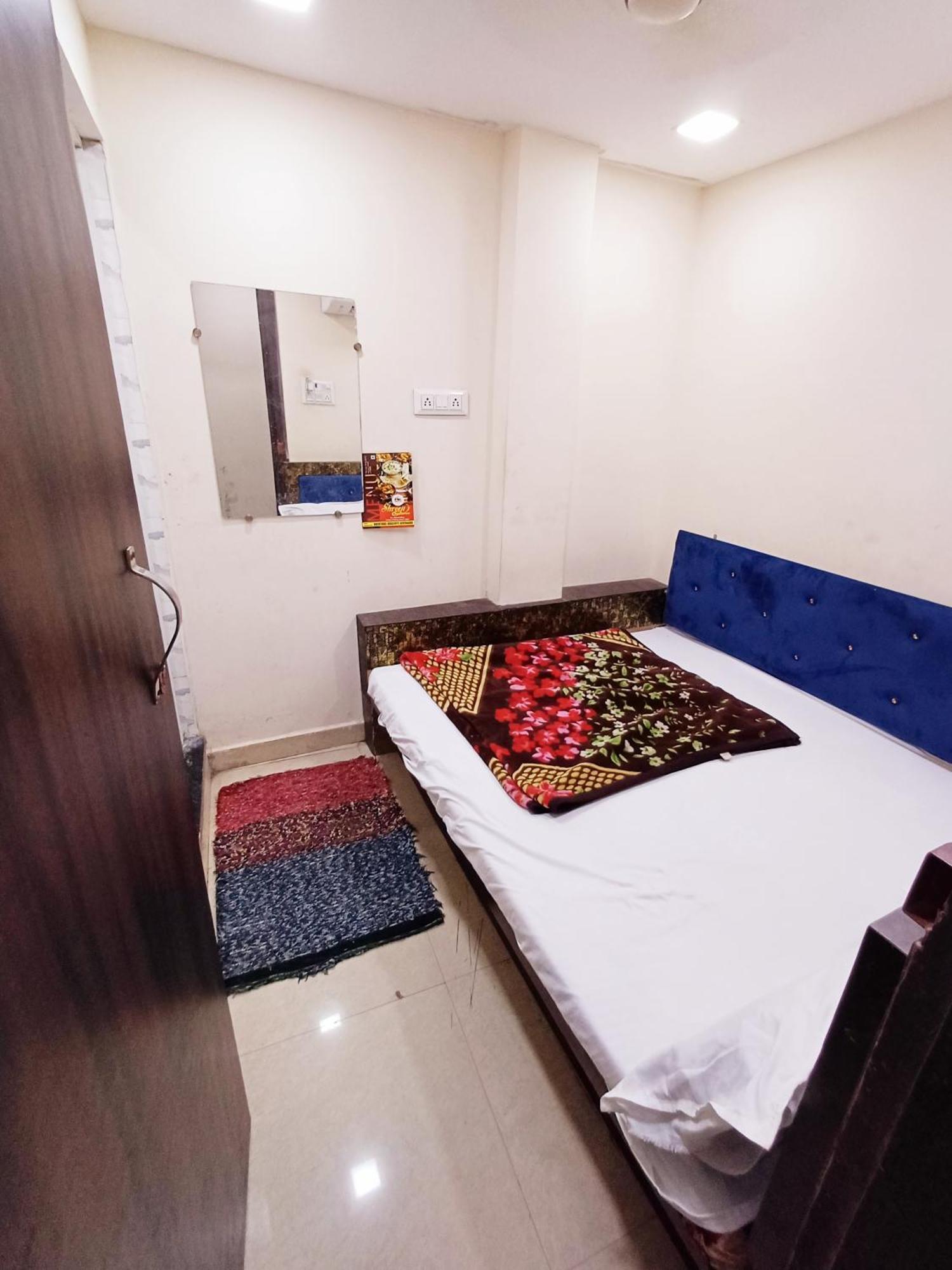 Hotel Blue Tower Inn Ujjain Εξωτερικό φωτογραφία